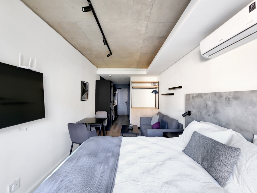 1 Bedroom Property for Sale in Sea Point Western Cape